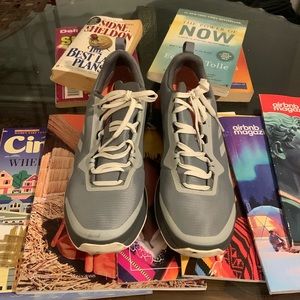 Adidas - Terrell CMTK Size 10 Grey